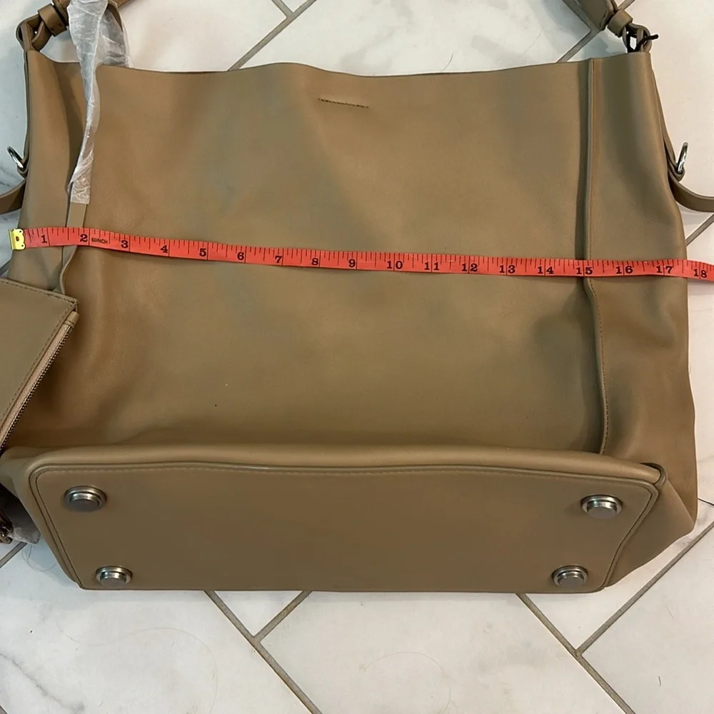 All Saints Elegant Tan Leather Tote Bag - Picture 6 of 8